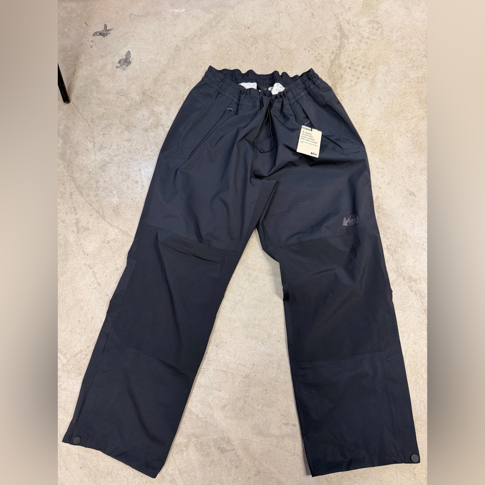 NWT REI Men's Black Pants